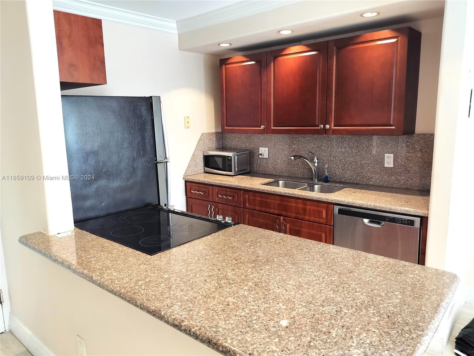 Attractive Condo